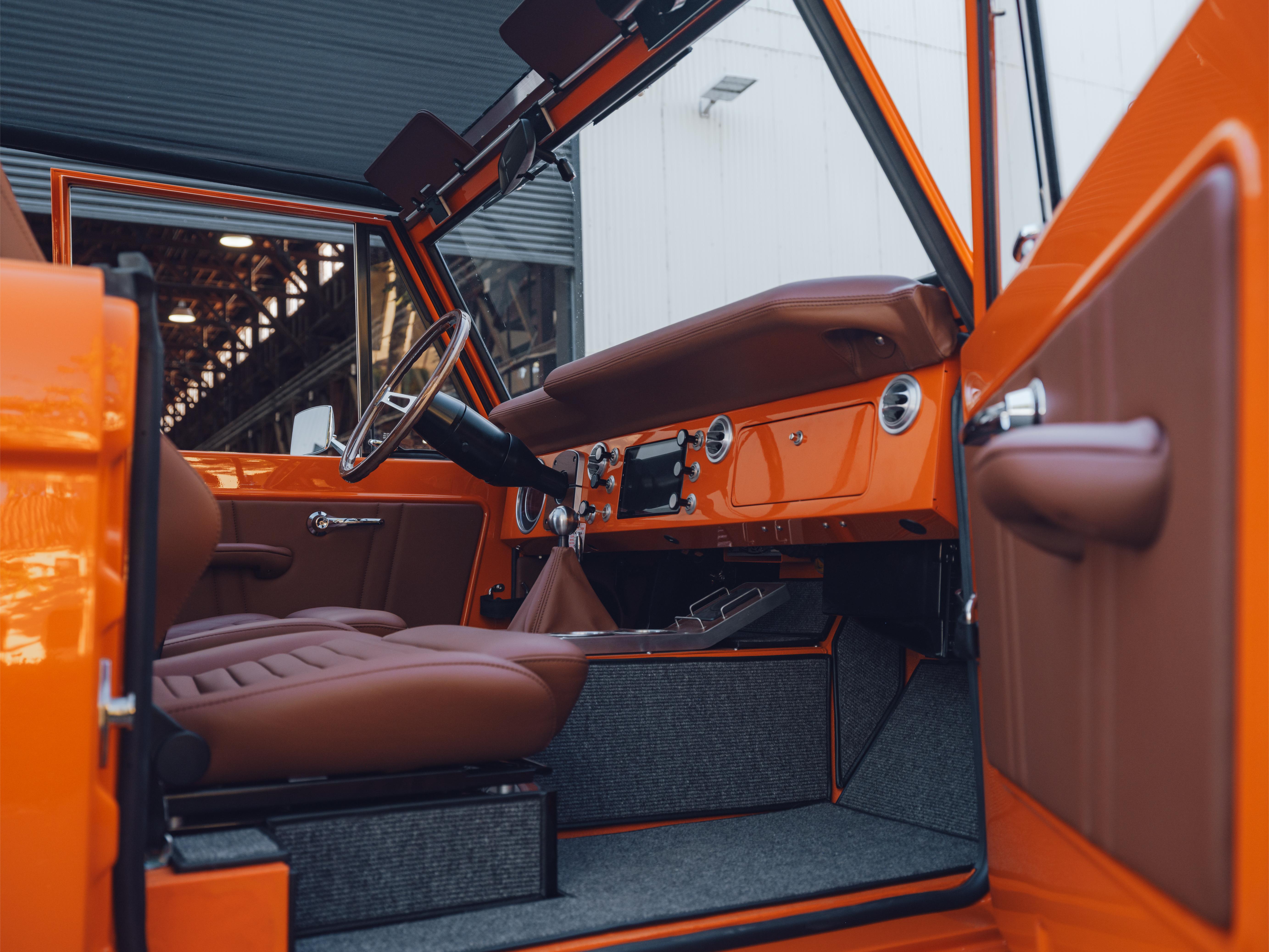Vehicle image 21